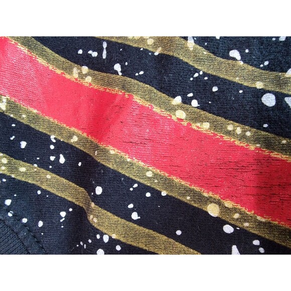 NBA Chicago Bulls Long Sleeve Shirt Youth XL (14) Black Red Splatter NBA Graphic - Picture 3 of 8